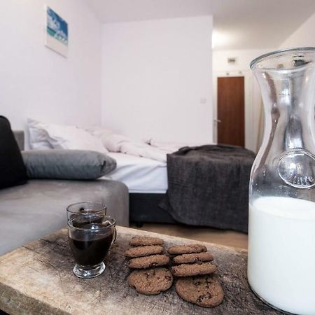 Cherry Garden1 Apartments Несебир Екстер'єр фото
