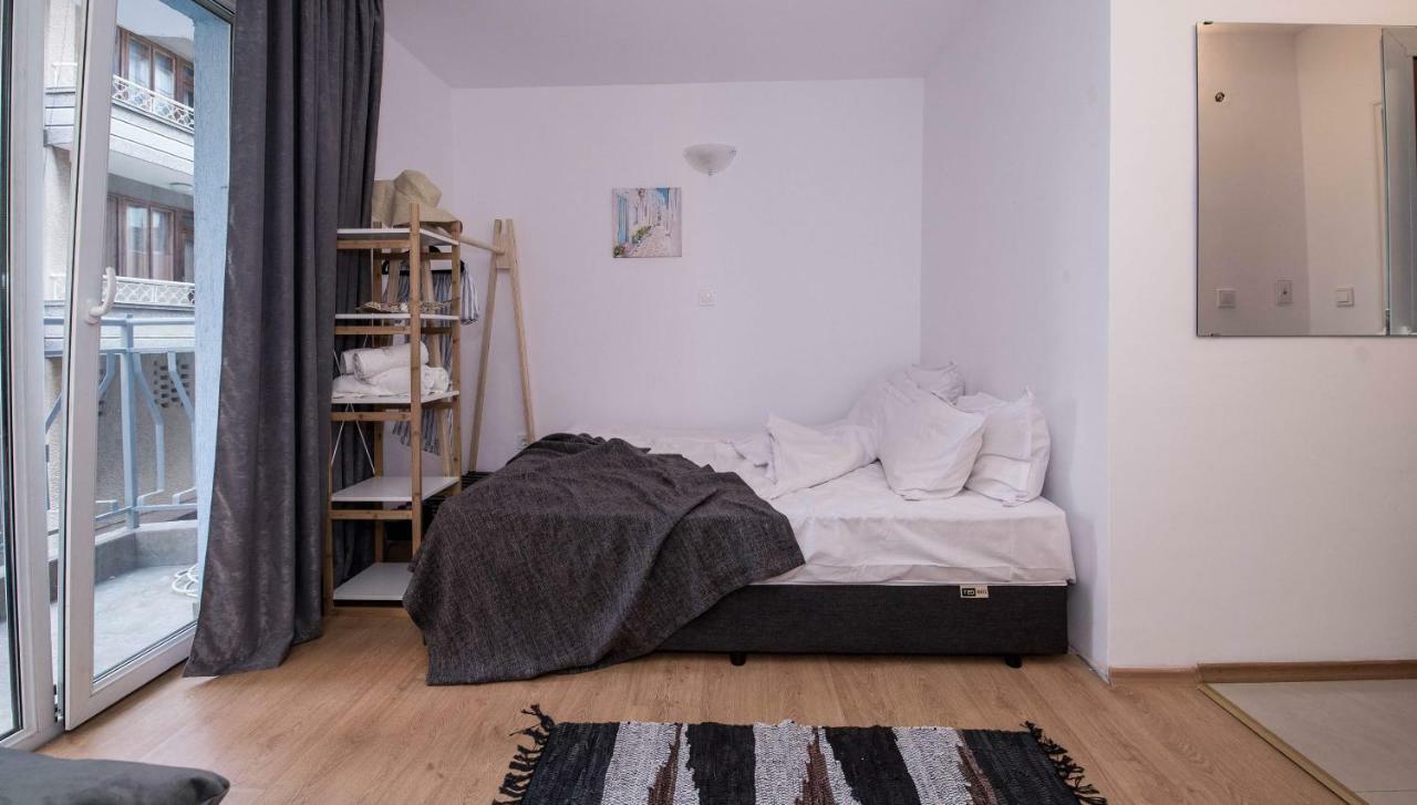 Cherry Garden1 Apartments Несебир Екстер'єр фото