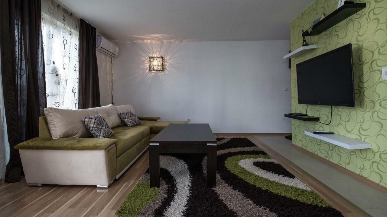 Cherry Garden1 Apartments Несебир Екстер'єр фото