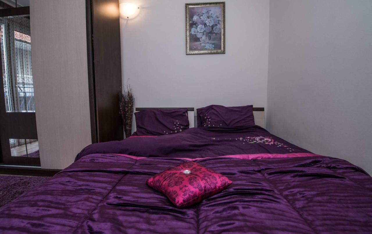 Cherry Garden1 Apartments Несебир Екстер'єр фото